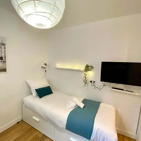 New 448 Wilson - Cosy Center Paris